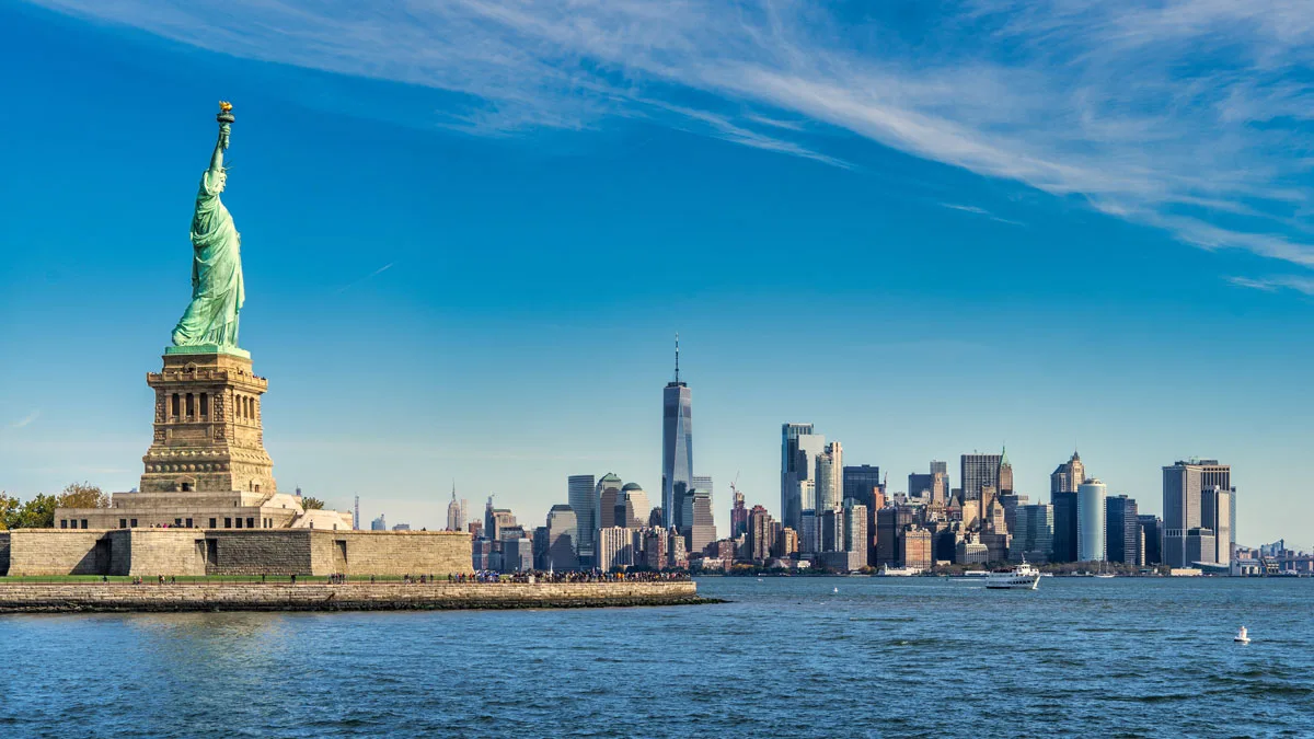 13 Easiest Countries for Americans to Move To in 2025